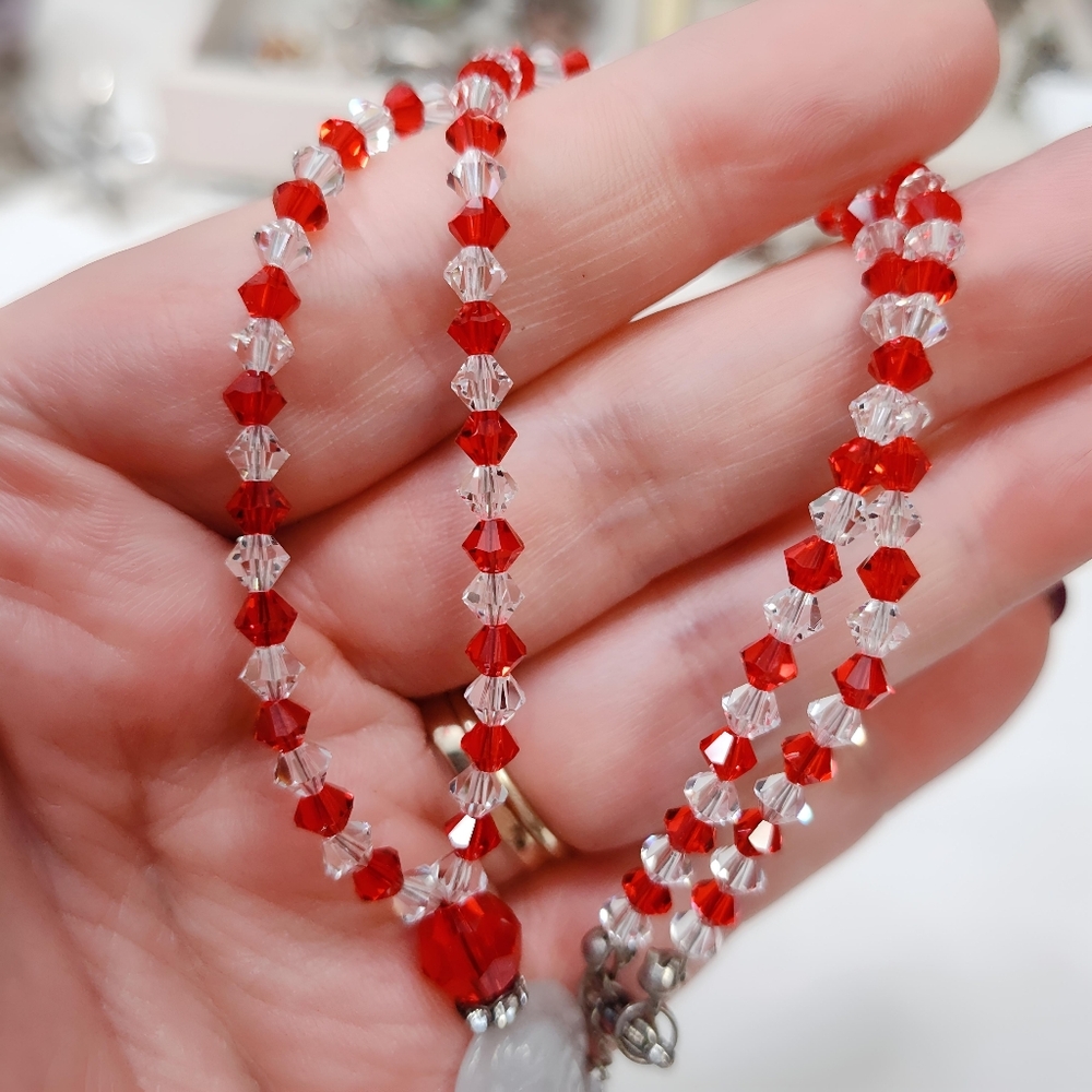 Vintage Carved Green Jadeite Gaunyin Pendant Necklace Red Clear Crystal Beads - Picture 7 of 14